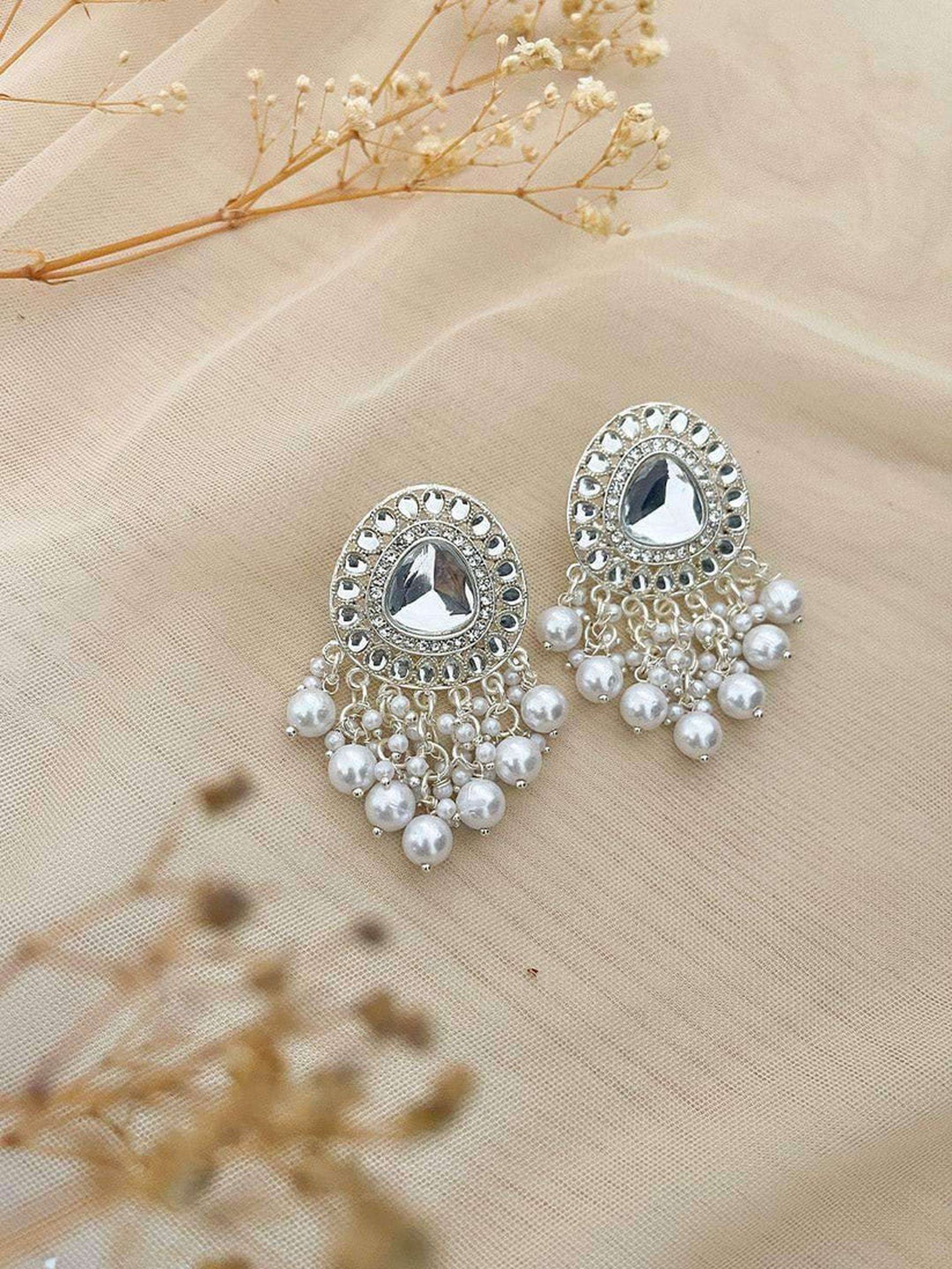 Solenne Stud Earrings