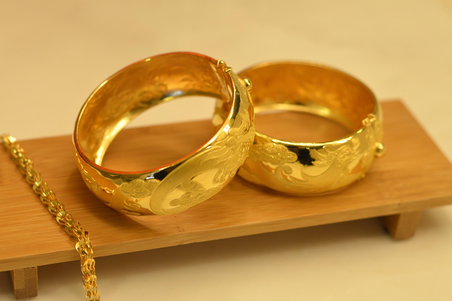 Aurelia Eternity Band